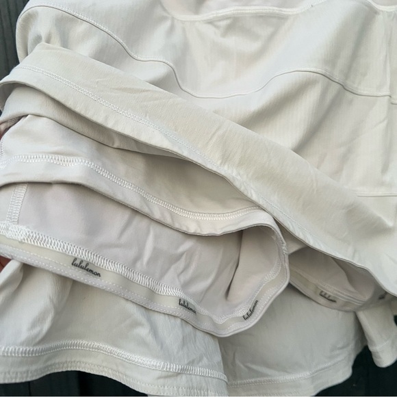 Lululemon Pace Rival Mid-Rise
Skirt *Long EUC, size 12 - Picture 4 of 6
